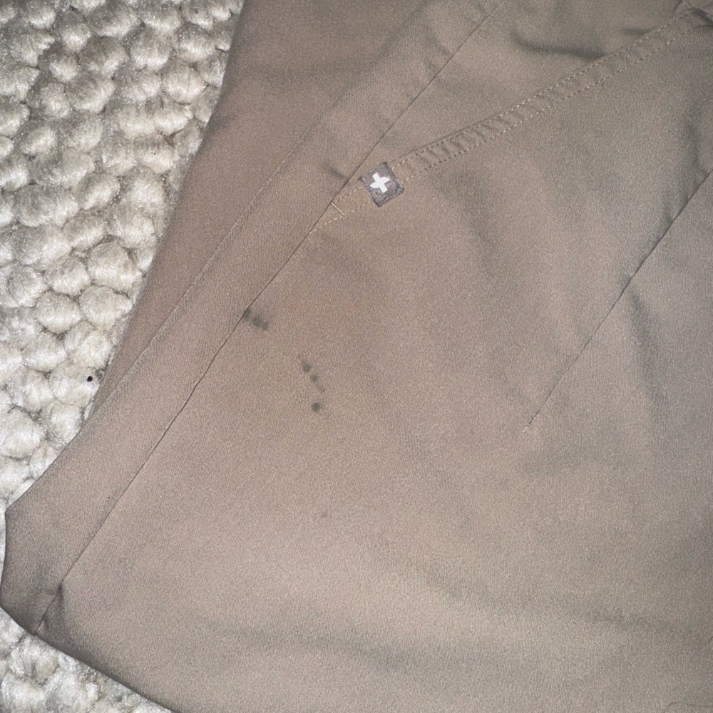 Figs Tan Joggers with Zamora Top - Picture 7 of 8